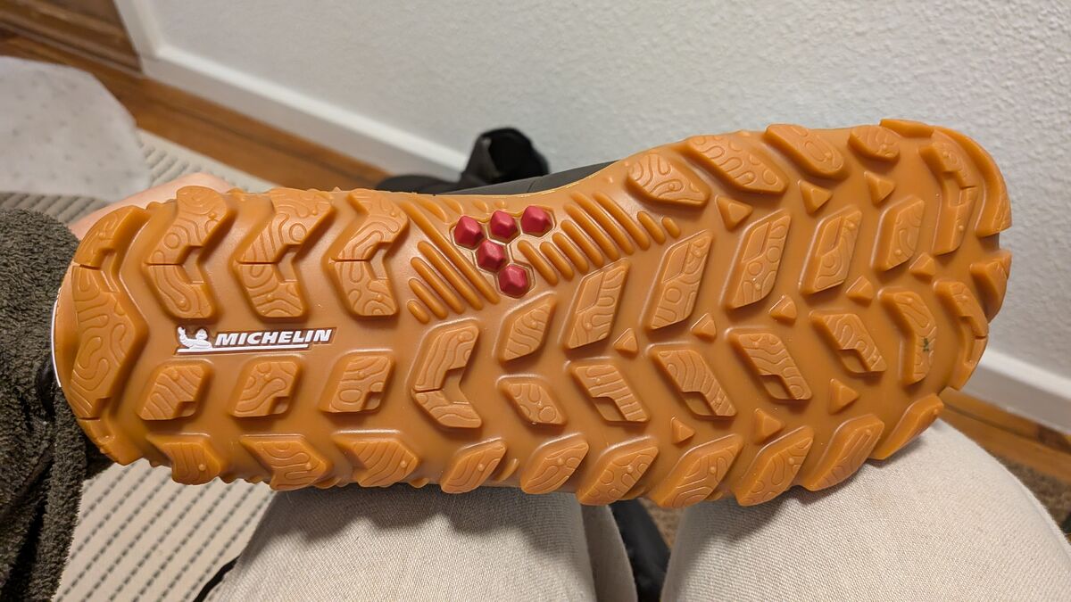 Vivobarefoot Tracker Forest ESC: Test nach 12 Monaten Vivobarefoot Tracker Forest ESC robustes michelin profil