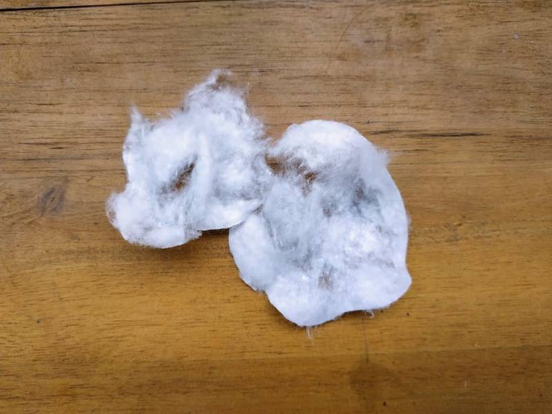 Crumbling cotton