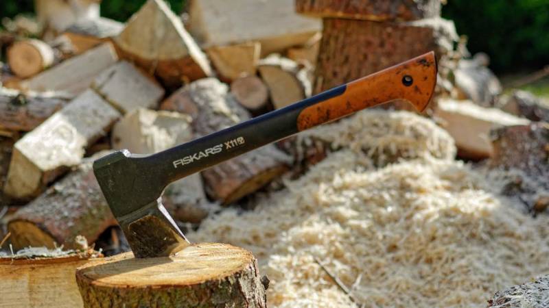 The 3 best survival axes (presentation + pictures)
