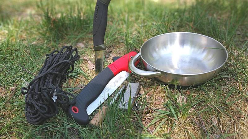 Bushcraft-Ausrüstung für Anfänger – 5 Ausrüstungsgegenstände, die jeder Einsteiger bei Bushcraft braucht