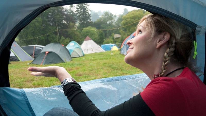 Camping in the rain - with these 10 tips you'll stay dry