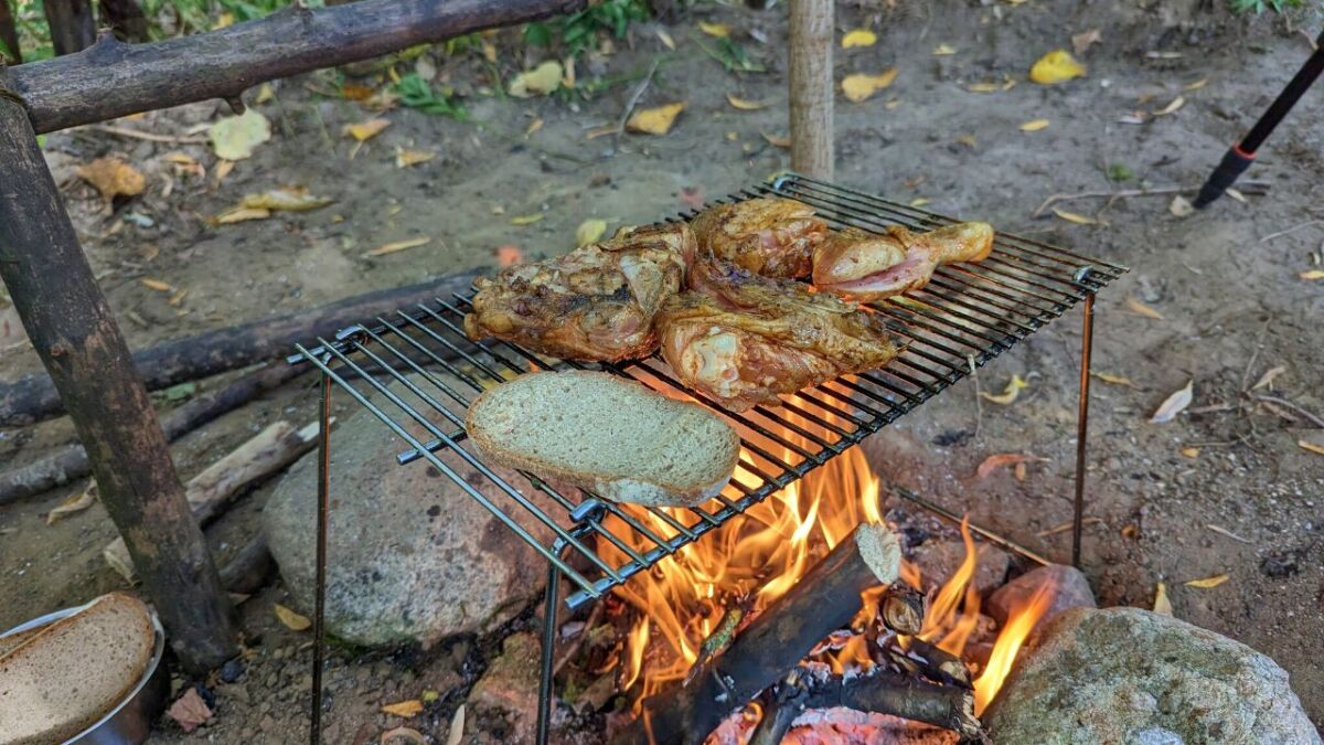 camping grill essen haehnchen