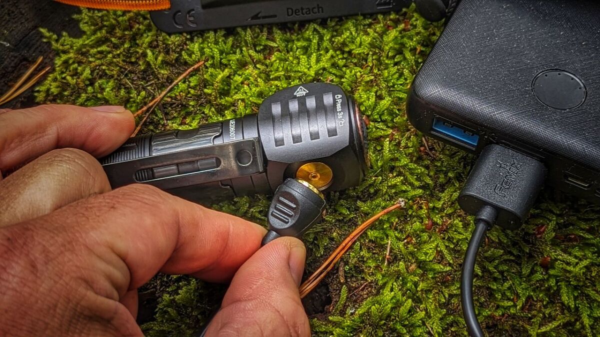 No fumbling plugs with the FENIX HM61R v2.0