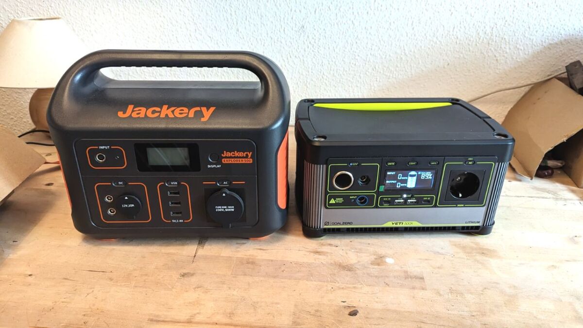 The Yeti 500x compared to the Jackery Explorer 500