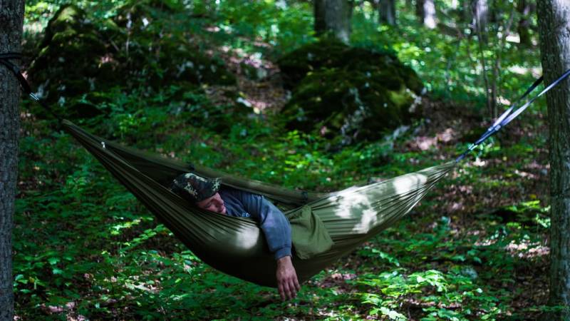 An comparison: Hammock or sleeping on the ground?