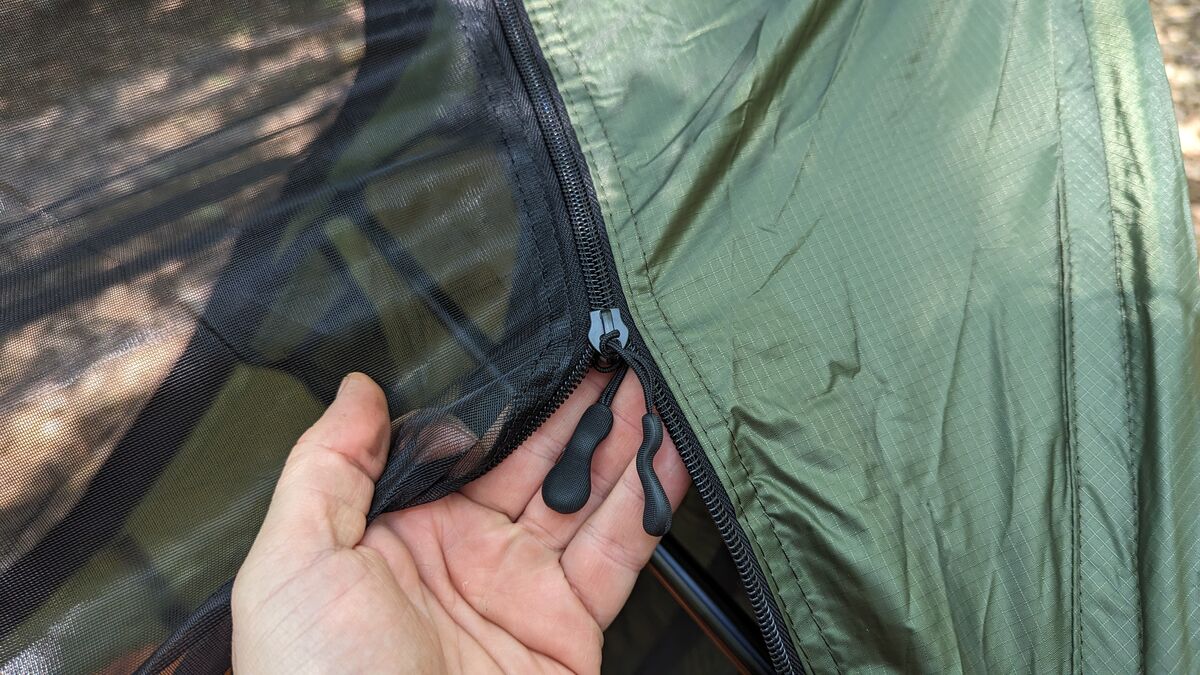 Often criticized in tents and hammocks: the zipper. Not with the Haven Tent - it works very smoothly