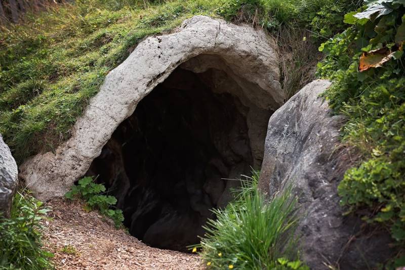 Höhle als Unterschlupf