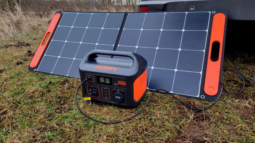 The Jackery power station with its solar generator