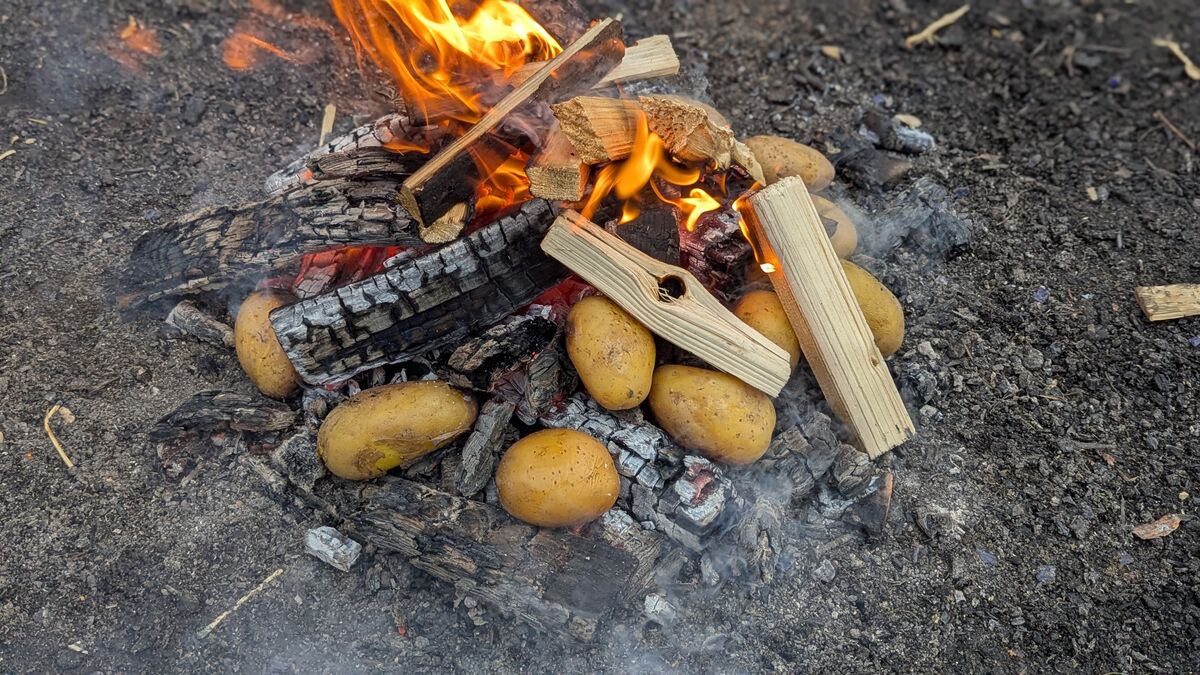 11 simple, quick recipes for the campfire with children