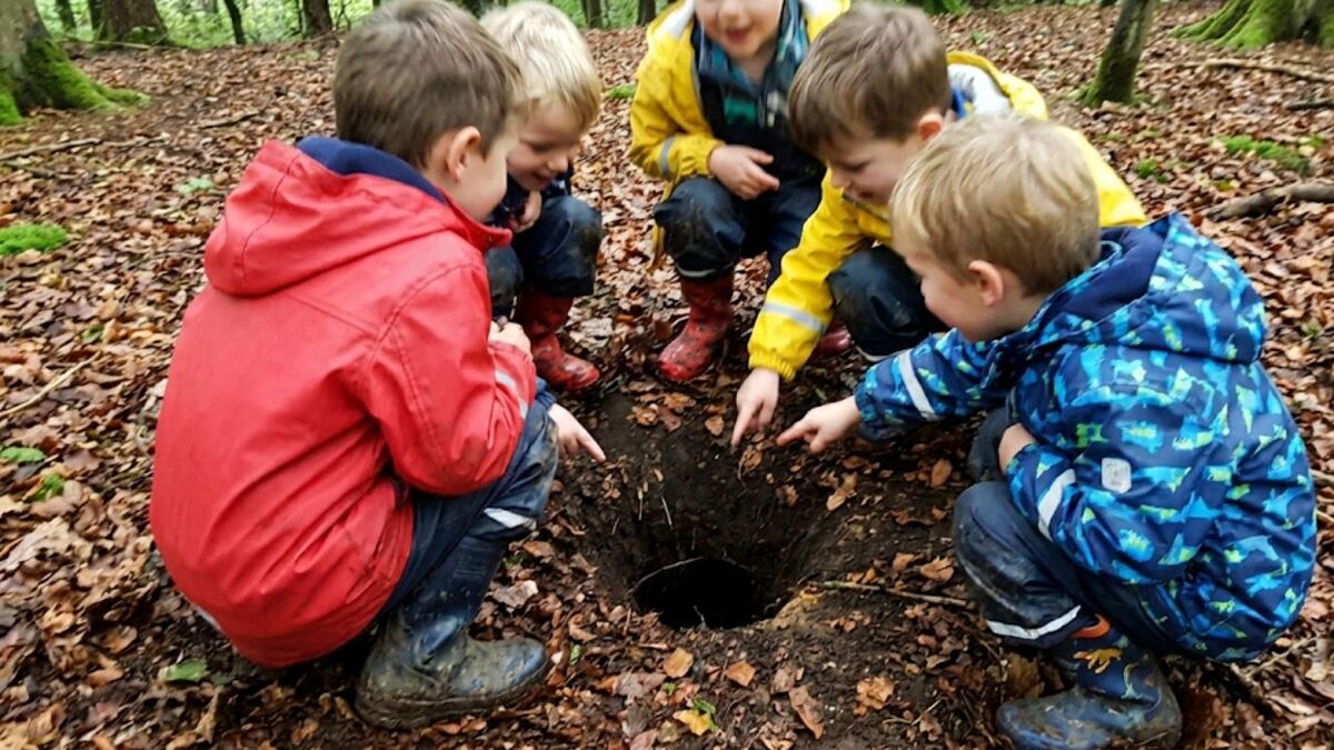11 Fehler, die selbst erfahrene Naturpädagoginnen machen kinder fuchsbau entdeckung