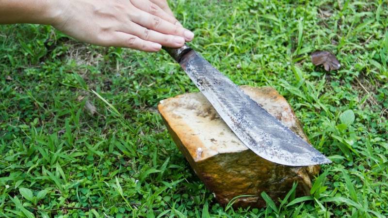 One of the oldest methods for sharpening knives: the natural stone