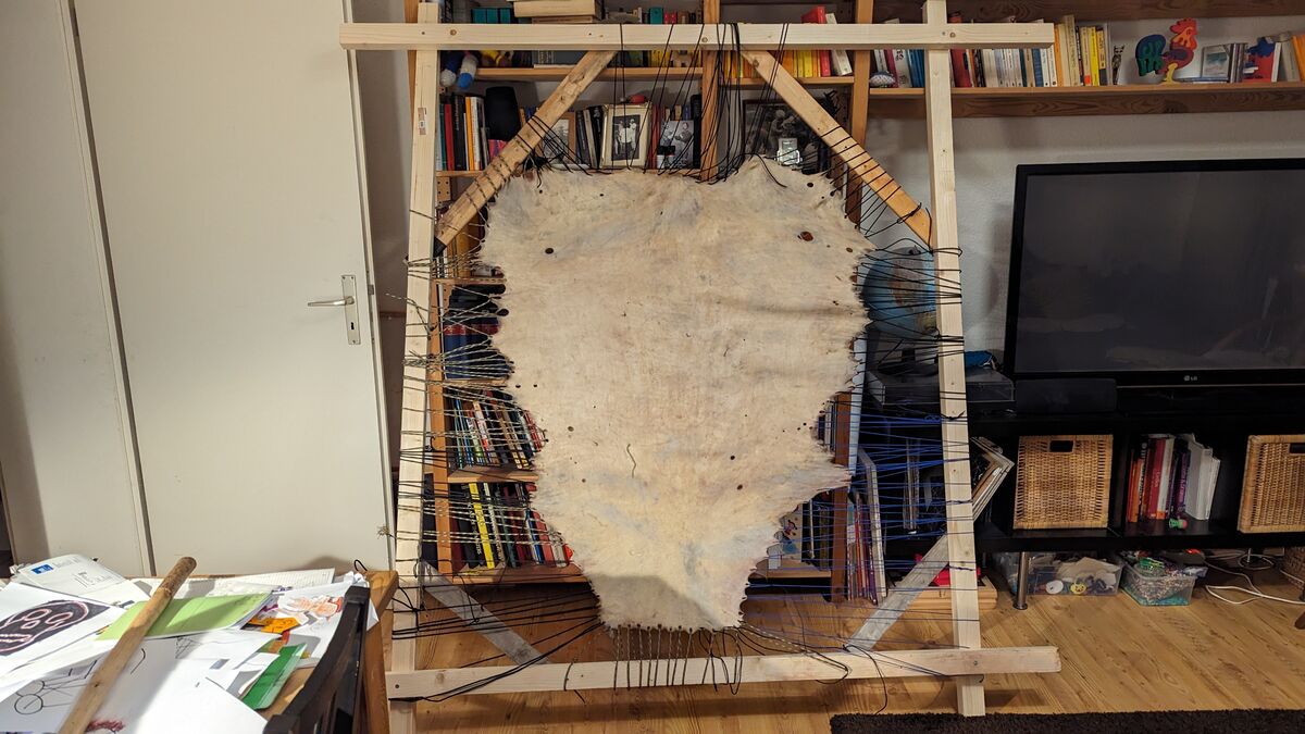 Eigene Trommel bauen (nur aus Material aus der Natur) rohhaut gespannt