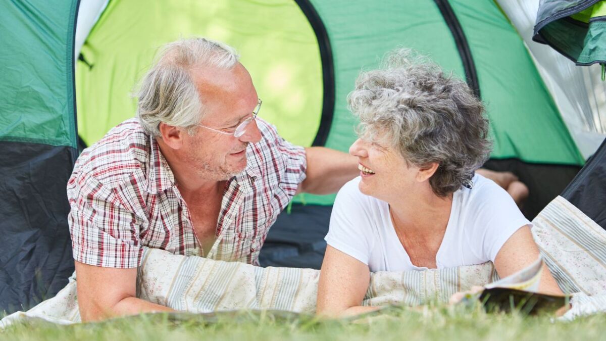 Relaxation in nature - Camping for seniors as an ideal way to escape everyday life and discover new places.