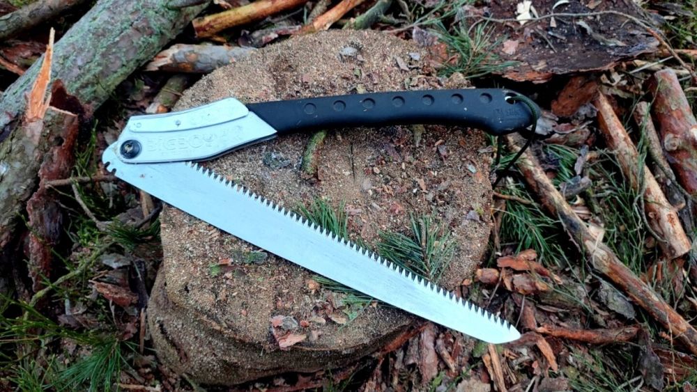 With a length of over 36 cm, the BIGBOY is a truly long folding saw and ideal for quickly and efficiently processing large logs.