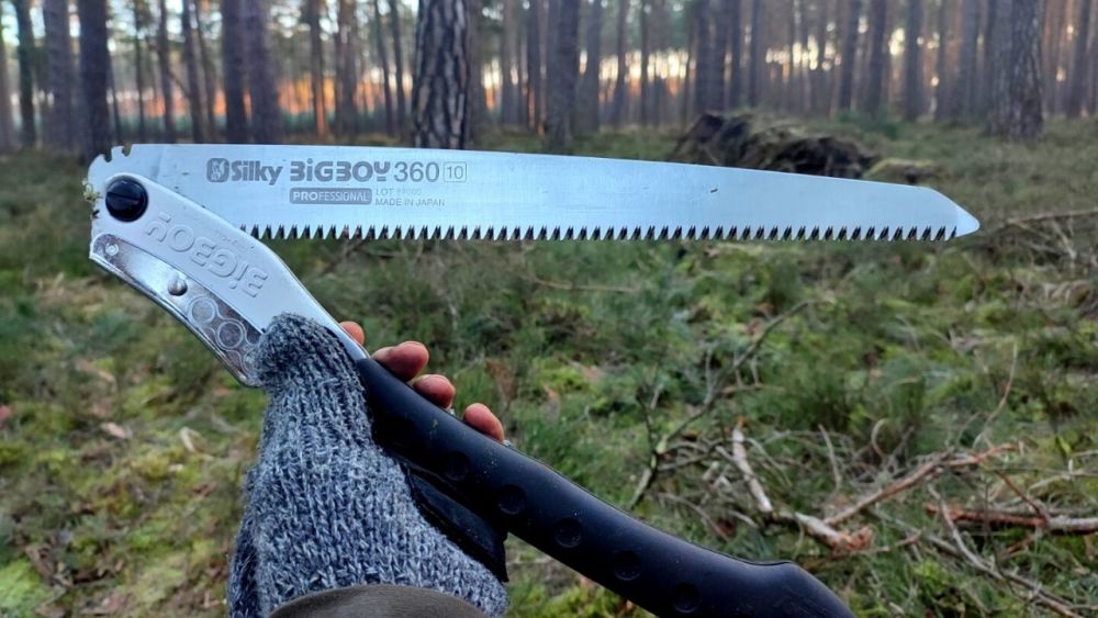 The Silky BIGBOY in test - large folding saw for the forest