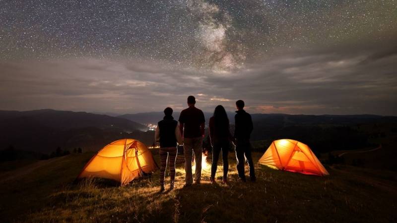 5 Tipps für die nächtliche Ankunft auf dem Campingplatz