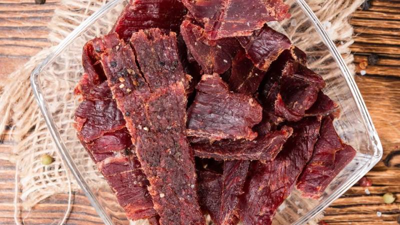 Bushcraft food: How to make jerky (+video)