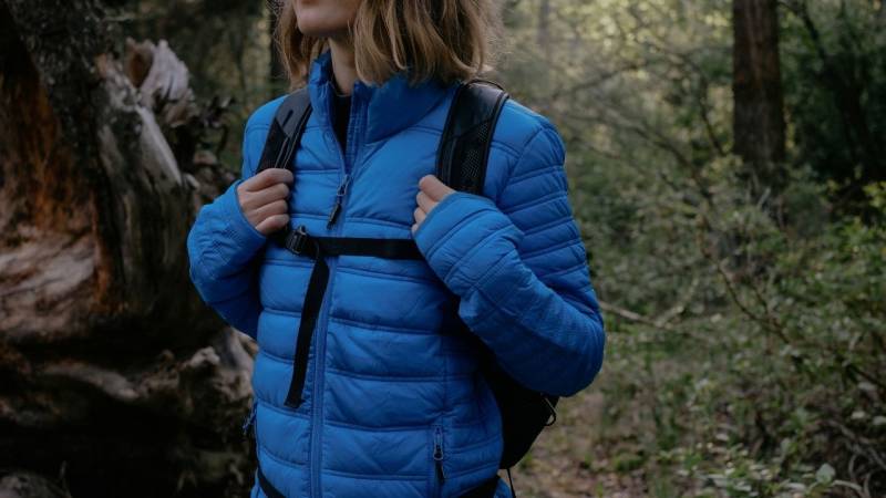 Hikers like to wear a down jacket for colder days