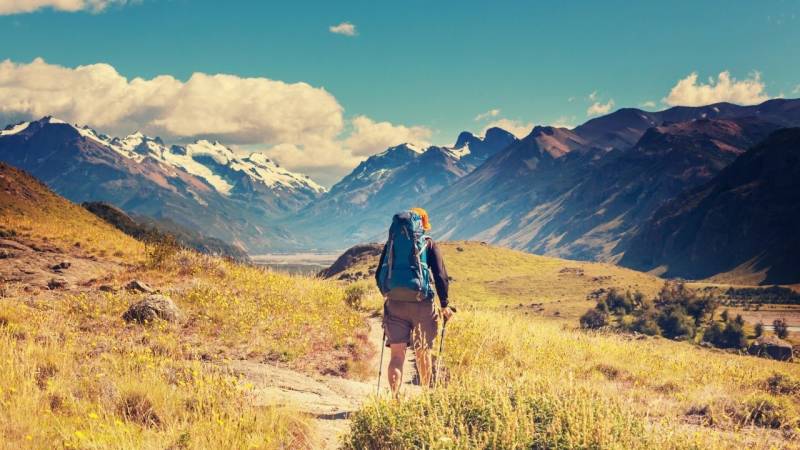 Wandern für Anfänger: 13 essenzielle Tipps, die dich sicher wandern lassen