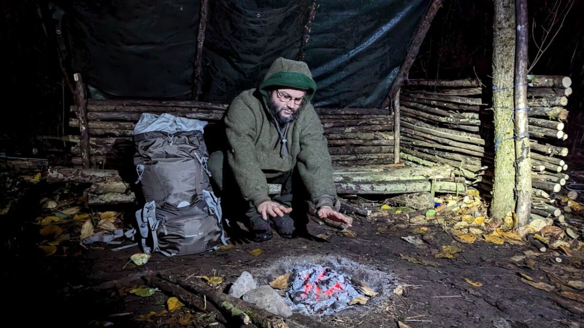 ➡️ What Clothing To Take For Survival And Bushcraft? (Guide)