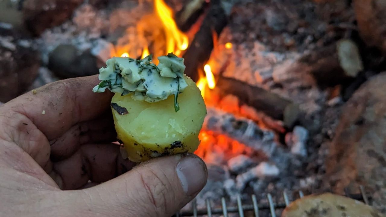 Kartoffeln mit Kräuterbutter