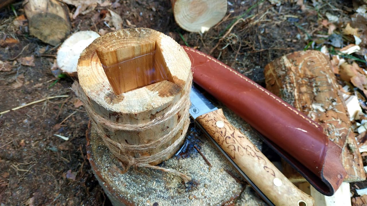 Selbst gefertigter Holzbecher aus der Mission "Der Waldbecher"